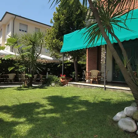 Hotell Vera Marina di Massa